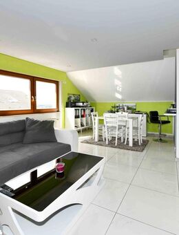 ImmoBillia: "Charmante, frisch sanierte 3-Zimmer Wohnung - Ihr neues Zuhause wartet auf Sie!" - Gemmrigheim