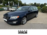 Volvo V70, Summum D5 digitales Sitze, Jahr 2013 - Regensburg