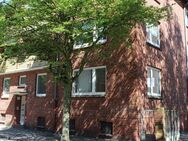 TT bietet an: Mietwohnung mit drei Zimmern und Einbauküche und Balkon in Heppens! - Wilhelmshaven