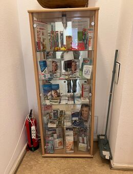 zwei Glasvitrine in Berlin,nur Selbstabholung - Berlin Tempelhof-Schöneberg