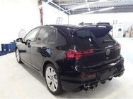 VW Golf, 2.0 TSI VIII R Heckleuchten, Jahr 2024 - Frankfurt (Main)