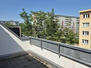 großes, helles Apartment, 1 1/2 Zimmer mit Terrasse, Wannenbad und Küche mit Fenster - Chemnitz