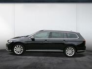 VW Passat Variant 2.0 ELEGANCE AHK CAM LM17 EKLAPPE - Bergkamen