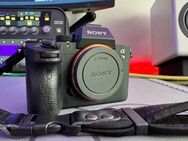 Sony a7 III 24,2 MP spiegellose Digitalkamera mit FE 3,5-5,6/28-70 OSS-Objektiv, Tasche - Berlin