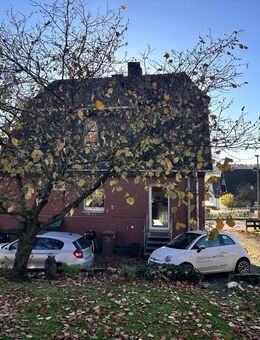 Zweifamilienhaus in Söhrewald-Wattenbach: Großzügiges Grundstück mit 2.900 m² und viel Raum für Ihre Visionen - renovierungsbedürftig! - Söhrewald