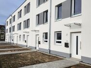SCHLÜSSELFERTIG - BEZUGSFERTIG JUNI 2024: Neubauhäuser im ruhigen Stadtteil Seelhorst in Hannover! - Hannover