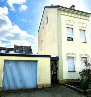 **Ein Refugium für Kreative und Familien: Ihr neues Zuhause mit unendlichen Möglichkeiten**