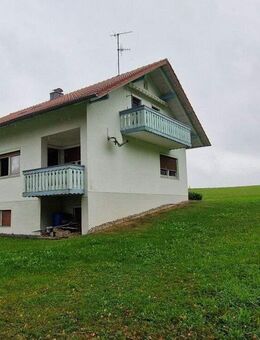 Idyllisches Ein- bis Zweifamilienhaus mit Fernblick - Spiegelau