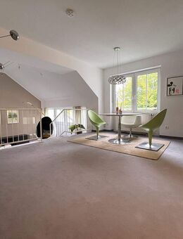 Wunderschöne 3-Zimmer Wohnung mit stylischen Möbel in Obergiesing – 2 Garagenplätze - Balkon - München