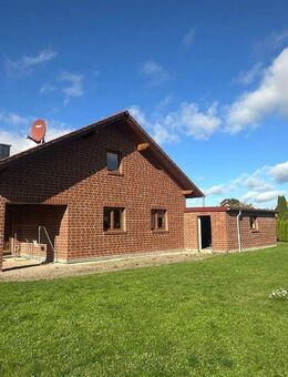 Attraktives Einfamilienhaus mit Garage in Diemelsee-Vasbeck - Diemelsee
