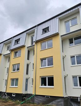modernisierte und energetisch sanierte Dachgeschosswohnung mit Balkon - Altenholz