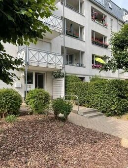 Barrierefreie 2-Raum-Wohnung im Erdgeschoss mit Balkon und Pkw-Stellplatz / Nähe Muldendamm - Zwickau