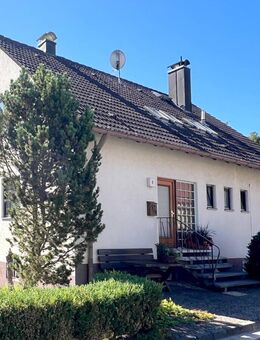 Freistehendes Zweifamilienhaus in sonniger Wohnlage von Gößweinstein - Gößweinstein