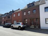 Frechen-City: Charmantes Mehrfamilienhaus mit Garten – solide Kapitalanlage in gepflegtem Zustand - Frechen
