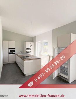 Handwerkertraum: Reihenendhaus mit Potenzial, großer Garage und großem Garten! - Orenhofen