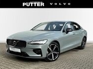 Volvo S60, B5 Benzin AWD Ultimate Dark UD digitales Sitze Harma, Jahr 2023 - Schwerte (Hansestadt an der Ruhr)