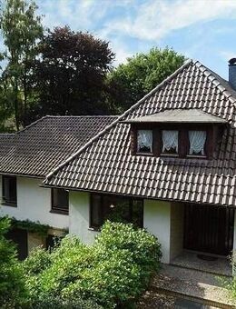 Wohnen und Arbeiten unter einem Dach - Einfamilienhaus mit Geschäftsräumen in Beverstedt - Beverstedt