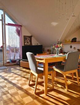 Großzügige Dachgeschosswohnung mit bester Infrastruktur in Mülheim-Styrum - Mülheim (Ruhr)