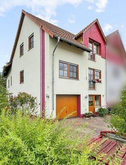 Familientraum: Großzügiges Doppelhaus in Feldrandlage von Alsfeld-Elbenrod - Alsfeld