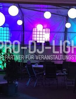 IBC Container beleuchtet mieten für Party Hochzeit Events Deko - Wismar