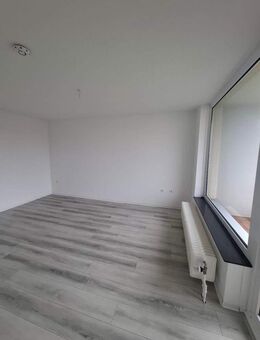 Helle 3 Zimmer Wohnung mit Balkon in Garbsen - sofort bezugsfrei - Garbsen