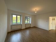 Renoviert und ab sofort bezugsfertig! 3 Raum Erdgeschosswohnung in der Fritz-Ebert-Straße! - Löbau