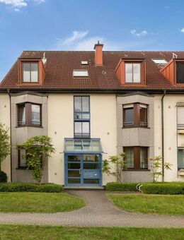 Charmante 2-Zimmer-Wohnung mit Balkonblick ins Grüne im Augustinusviertel - Neuss