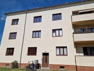 Drei Zimmer Wohnung mit Einbauküche und bodentiefer Dusche, ruhig gelegen im Grünen! - Magdeburg