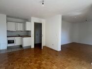 Helle 2 Zimmer Wohnung mit XL Balkon - Frankfurt (Main)