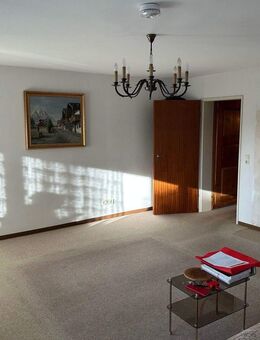 Freie Wohnung in Endersbach mit Aufzug und Tiefgaragenstellplatz zur sofortigen Nutzung! - Weinstadt