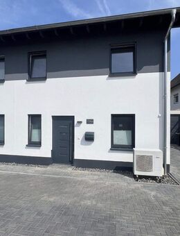 Doppelhaus in Grafschaft - Grafschaft