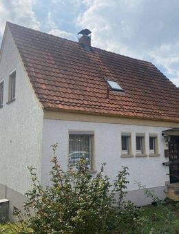 Freistehendes Einfamilienhaus mit großem Garten, unverbaubaren Weitblick - Eisenach