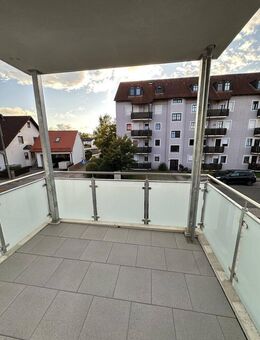 Erstbezug Neubau - Wunderschöne 2 ZW inkl. EBK u. Balkon 88 m2, Keller und Stellplatz - Roth (Bayern)
