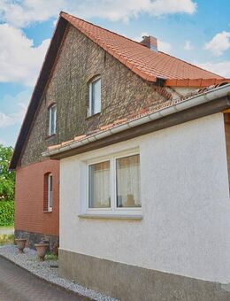 Ihr neues zuHAUSe, großes Grundstück, Nebengebäude, viel Potential! JETZT LESEN! - Müncheberg