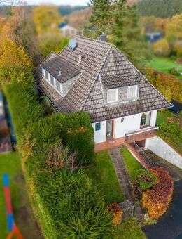 Roetgen-Rott: Traumhaftes Grundstück mit zwei Häusern Altbestand und traumhaftem Blick in die Eifel! - Roetgen (Tor zur Eifel)