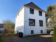 Grünes Stadthaus-Idyll in Bremen: Wohnkomfort mit Garten - Familienparadies in zweiter Reihe - Bremen
