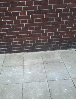 Suche Fußweg Reinigung und Grundstücksinstanzungsarbeiten - Hannover