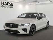 Volvo S60, B5 Ultimate Dark AWD Benzin EU6d ° 4-Zonen, Jahr 2023 - Wiesbaden Kastel