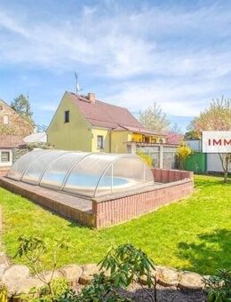 IMMOBERLIN.DE - Sehr gepflegtes Einfamilienhaus & Nebengebäude für Gewerbe in angenehmer Lage - Fredersdorf-Vogelsdorf