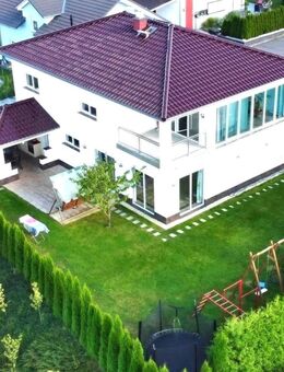 Familienanwesen mit einmaligen Ausblick - Saalfeld (Saale)