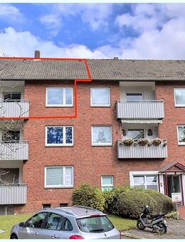 BEZUGSFREI: 2 Zimmer-Wohnung mit Südbalkon, großem Dachbodenraum + Garage in zentrumsnaher Wohnlage! - Husum (Schleswig-Holstein)