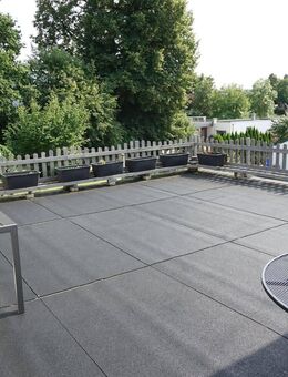 Wohnen auf einer Ebene mit großer Terrasse - Waldmünchen