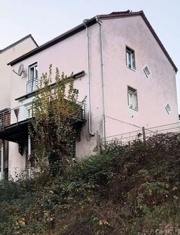 TOP Wohnhaus mit Balkon, Terrasse, Garten und Garage, ohne einen Pinselstrich beziehbar, in Rodalben (Pirmasens) - Rodalben