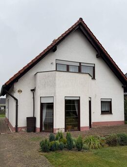 großes Einfamilienhaus in Zerbst mit geräumiger Garage und großem Grundstück - Zerbst (Anhalt)