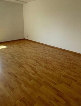 TOP Whg. in zentraler Lage - 4. OG - Süd-Balkon- Lift - Stellplatz !!! - Chemnitz