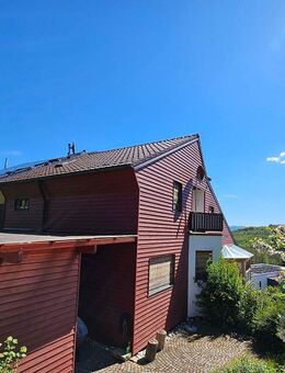 Ökologisch gebaute Doppelhaushälfte mit ELW in ruhiger Toplage - Nürtingen