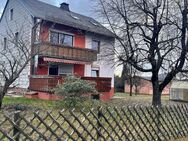 Mehramilienhaus in guter Wohnlage von Schönwald mit Nebengebäuden - Schönwald (Bayern)