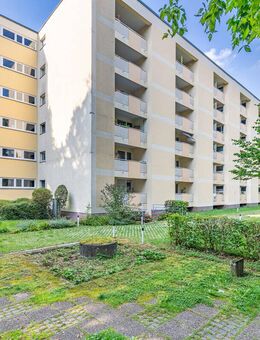 1-ZI.-APPARTEMENT MIT LOGGIA ZUR GARTENSEITE IN MÜNCHEN-FORSTENRIED - München