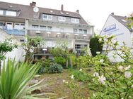 Hochparterre Wohnung - Gartengrundstück/Gewerbegarage/Lokal - Köln