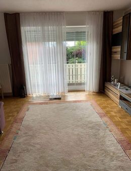 Gepflegte 3-Zimmer-Wohnung mit Garage in Thalmassing - Thalmassing